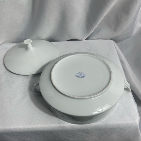 Noritake Angela White Vegetable Dish Round W/ Lid Cook Serveware Collection New - Picture 5 of 9